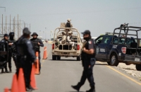 Ejército y Policía Federal resaguardan las inmediaciones del Cefereso número 9 en Ciudad Juárez