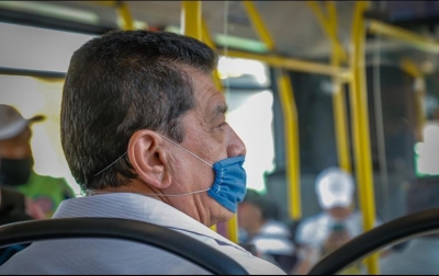 El Mandatario comenta que, sin cantar victoria, la sociedad mexicana se ha portado muy bien al seguir de manera voluntaria las medidas sanitarias que ha planteado las autoridades sanitarias federales.