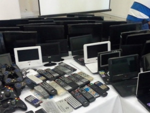 Entre lo principal se aseguraron 145 pantallas, seis grabadoras, 21 reproductores de video, entre otros artefactos.
