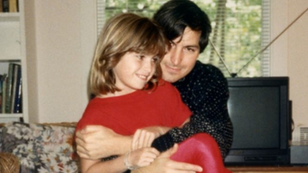 Conforme pasaron los años, Lisa Brennan-Jobs y su padre Steve Jobs pasaron más tiempo juntos.