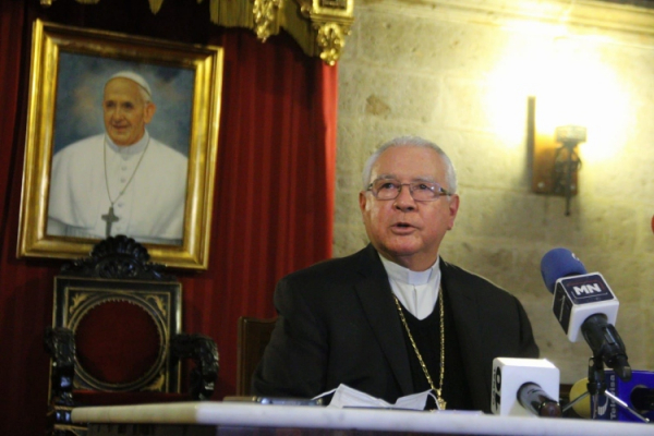 (Respetuosos. El cardenal José Francisco Robles Ortega afirmó que se han seguido las indicaciones de las autoridades civiles y se han respetado los aforos. 