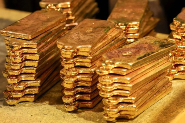 Oro rompe la barrera de los tres mil 500 dólares y alcanza nuevo récord