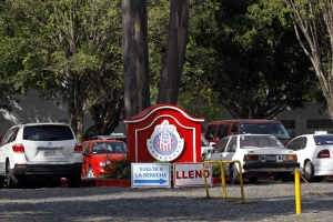 Incansable, la riña entre Fuentes y Vergara por Grupo Chivas-Omnilife