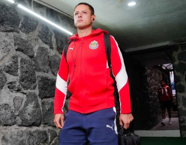 Javier Hernández quedó fuera de Chivas al anunciar la directiva el fin del segundo ciclo del artillero mundialista.