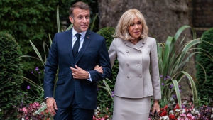 El presidente de Francia, Emmanuel Macron, y la primera dama, Brigitte Macron.