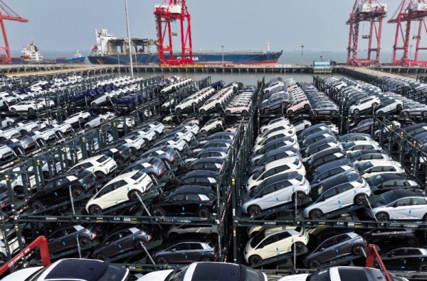 Dos de cada 10 autos vendidos en México fueron importados de China. 