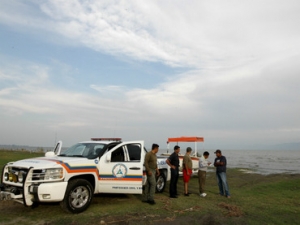 Los canadienses de la tercera edad ingresaron al lago en un velero, pero ese día se presentaron fuertes vientos en la zona.