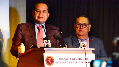 El fiscal Central de Baja California, México, Hiram Sánchez, en rueda de prensa.
