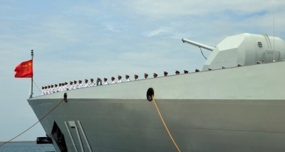 Buques de guerra chinos entran en aguas territoriales de EEUU