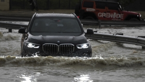 'Apocalipsis' acuático provoca el caos en Dubái