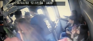 VIDEO: Usuarios de la ruta de transporte 622 impiden robo a pasajera