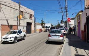 A su llegada, uniformados de Zapopan encuentran a una pareja inconsciente con impactos de proyectil de arma de fuego.