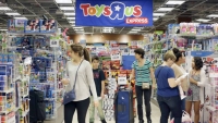 Unos clientes de Toys R Us en un local de Estados Unidos