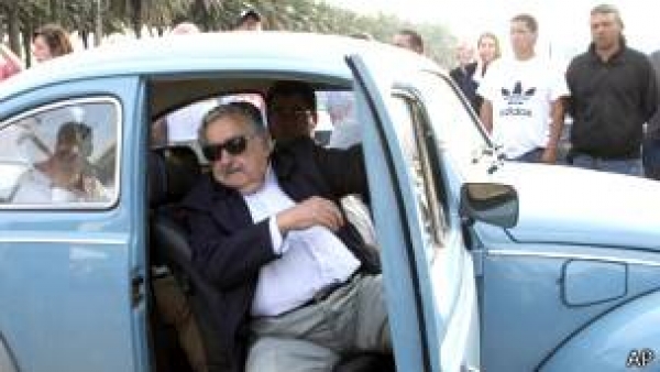 Hacía autoestop en la carretera y le &quot;recogió&quot; José Mujica