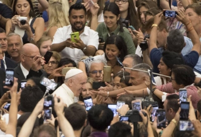 El papa Francisco preside la audiencia general semanal en el aula Pablo VI en la Ciudad del Vaticano.