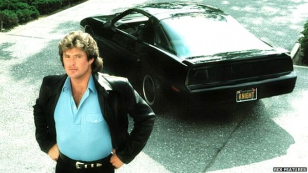  El &quot;Auto fantástico&quot; fue transmitida en EE.UU. desde 1982 hasta 1986 y fue protagonizada por David Hasselhoff. 