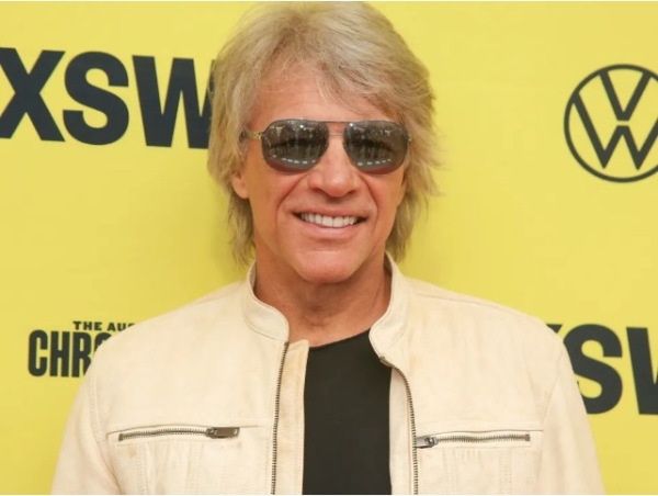 Jon Bon Jovi fue operado de sus cuerdas vocales hace dos años. 