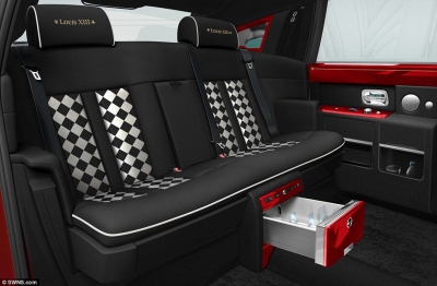 30 coches carísimos: Rolls-Royce cumple su pedido más grande