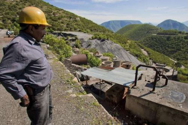 En México, 417 mineras gastan al año el agua que usarían 3.2 millones de personas.