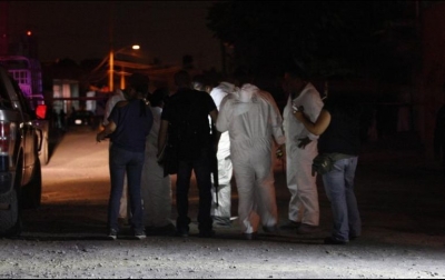Poco antes de las 21:20 horas varios sujetos con armas largas irrumpieron en el establecimiento y dispararon en contra de las personas que estaban en el lugar