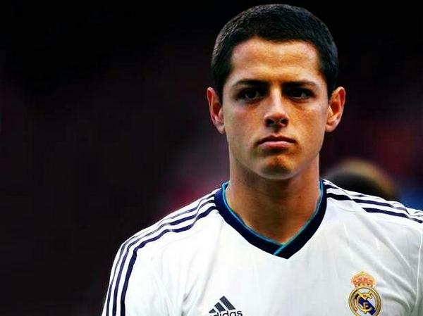 Convocan a Chicharito para duelo contra Liverpool