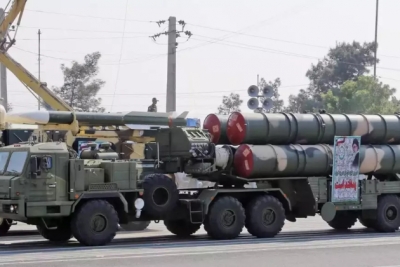 Irán anunció el uso de sistemas rusos S-400.