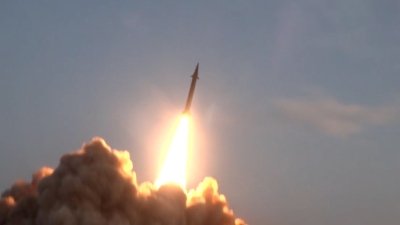 Irán lanza una nueva andanada de misiles y una "lluvia de drones" sobre objetivos enemigos