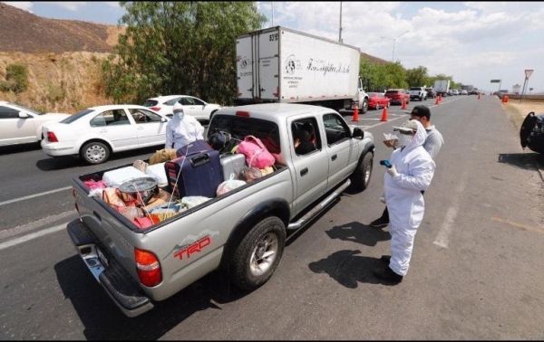 El gobernador lamentó la afluencia de vacacionistas que se registró en las salidas de la ciudad. 