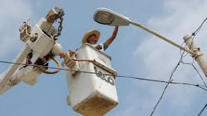 De acuerdo con el informe de la Comisión Revisora, la empresa Fortius Electromecánica no tiene experiencia en operación y mantenimiento de alumbrado.