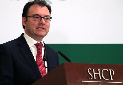 Dos meses antes de convertirse en secretario de Hacienda, Luis Videgaray compró una propiedad en el Club de Golf Malinalco al empresario Juan Armando Hinojosa, contratista del gobierno federal, reveló The Wall Street Journal. Foto Francisco Olvera