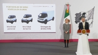 La presidenta de México, Claudia Sheinbaum, presenta Olinia, el 6 de enero del 2025.