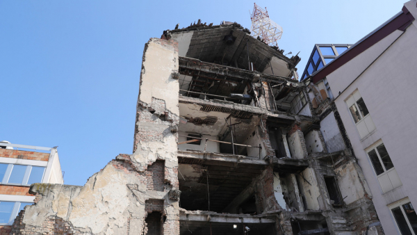 El edificio de la Radiotelevisión de Serbia (RTS), destruido por los bombardeos de la OTAN sobre Yugoslavia.