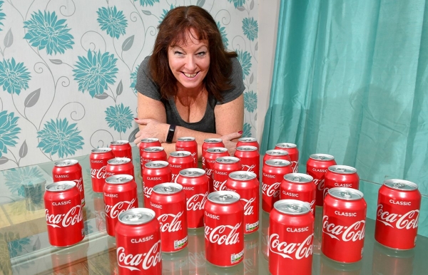 Esto le sucedió a una mujer que consumió 30 latas de Coca-Cola al día durante 20 años