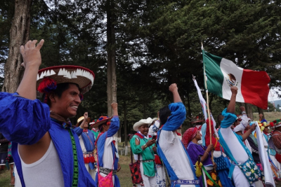 Wixárikas regresan a Jalisco hasta reunirse con AMLO
