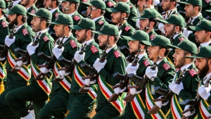 Una marcha de los Cuerpos de la Guardia Revolucionaria de Irán.