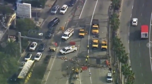 Manifestantes propalestinos bloquean carreteras hacia aeropuertos de Los Ángeles y Nueva York