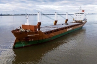 Los hutíes bombardearon un barco holandés en el Golfo de Adén y evacuaron a la tripulación.