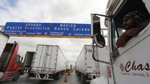 A 23 años, el Tratado de Libre Comercio &quot;es un desastre&quot;, pero para México