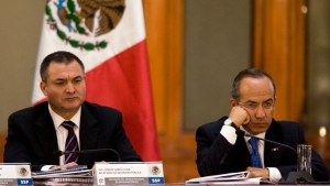 Genaro Garcia Luna y Felipe Calderón en Palacio Nacional, Ciudad de México, México, 21 de agosto de 2008.