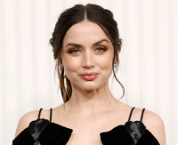 Ana de Armas lleva el papel principal en la cinta "Ballerina", un "spin-off" de la saga de filmes de "John Wick".