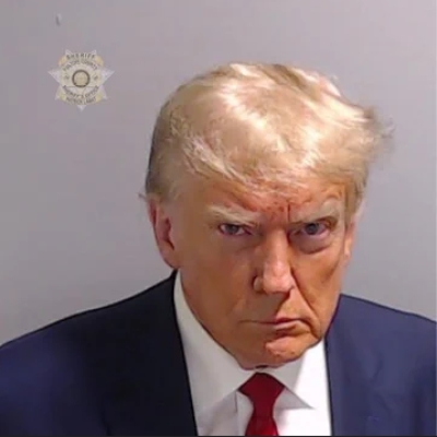 Publican la ficha policial de Donald Trump