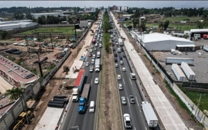Lemus adelantó que, tras el Mundial de 2026, el tramo del Aeropuerto hacia El Salto e Ixtlahuacán de los Membrillos también será ampliado a 12 carriles con concreto hidráulico.