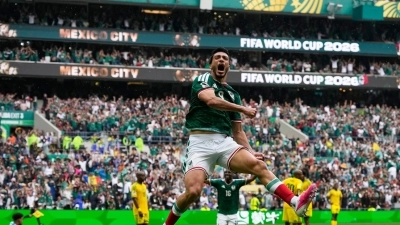 México debuta con el pie derecho y vence a Sudáfrica en la inauguración del Mundial