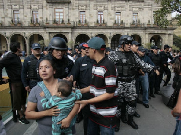 En este momento la situación está bajo control gracias a la incorporación de más uniformados y antimotines