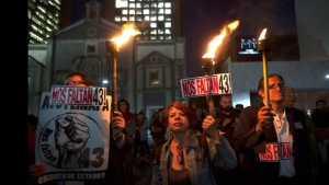 Durante la conmemoración de los 19 meses de la desaparicón de los normalistas de Ayotzinapa, en la ciudad de México