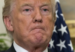 Aumentan cuestionamientos sobre la salud del presidente Trump.