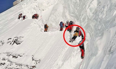 Escaladores dejan morir a un &quot;sherpa&quot; en su afán por romper un récord mundial en la cumbre del K2