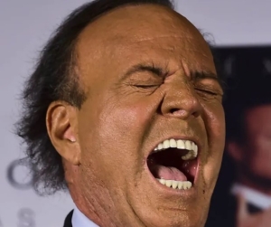 La familia de Julio Iglesias no se ha manifestado acerca del estado de salud real del cantante de 79 años.
