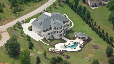 Las lujosas propiedades de los dirigentes de la FIFA que fueron construidas con sobornos