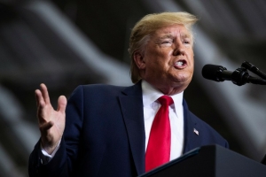 Un juez en Nueva York ordenó el jueves al presidente Donald Trump pagar 2 millones de dólares para resolver una demanda.